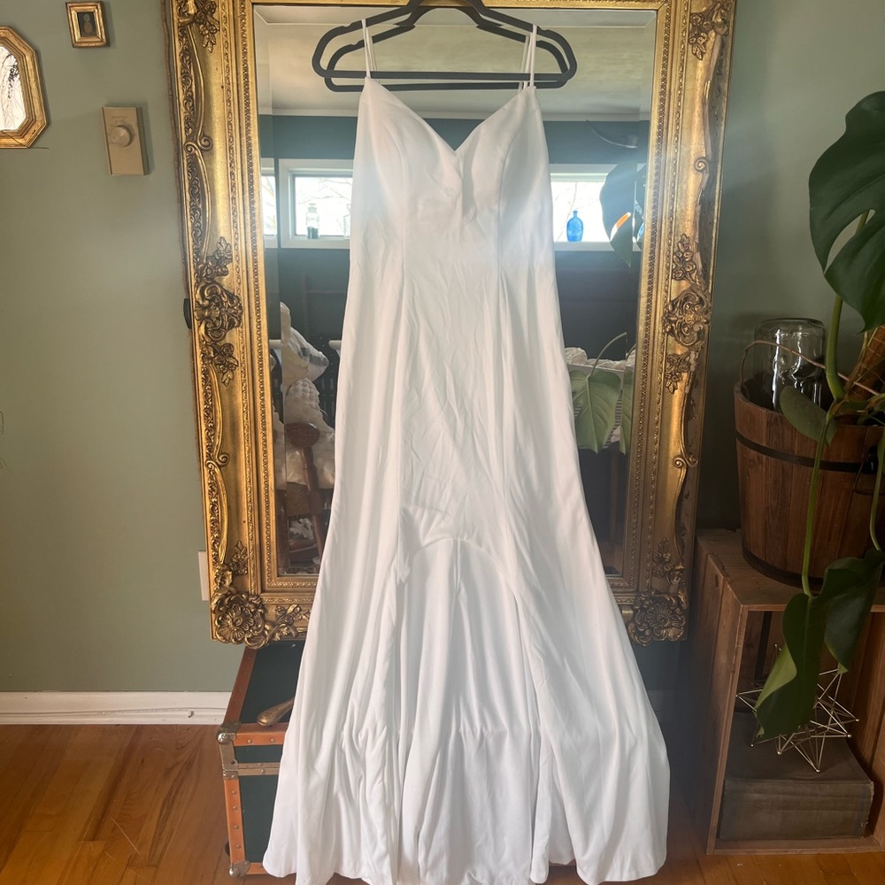 Queen Gowns Sommer wedding dress - Picture 4 of 5